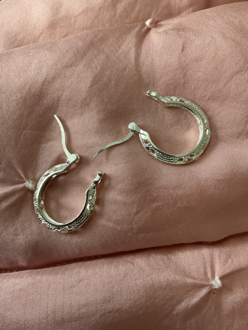 Textured Silver Hoop Earrings - Women Jewelry. One size. - Picture 2 of 8